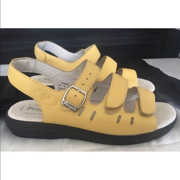 propet walking sandals